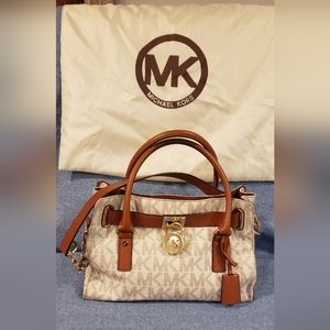 Michael Kors Hamilton Signature handbag/satchel